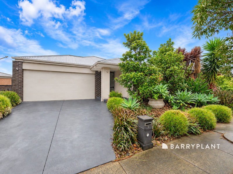 5 Coolana Drive, Clyde North, VIC 3978 - Image - 05/08/2026