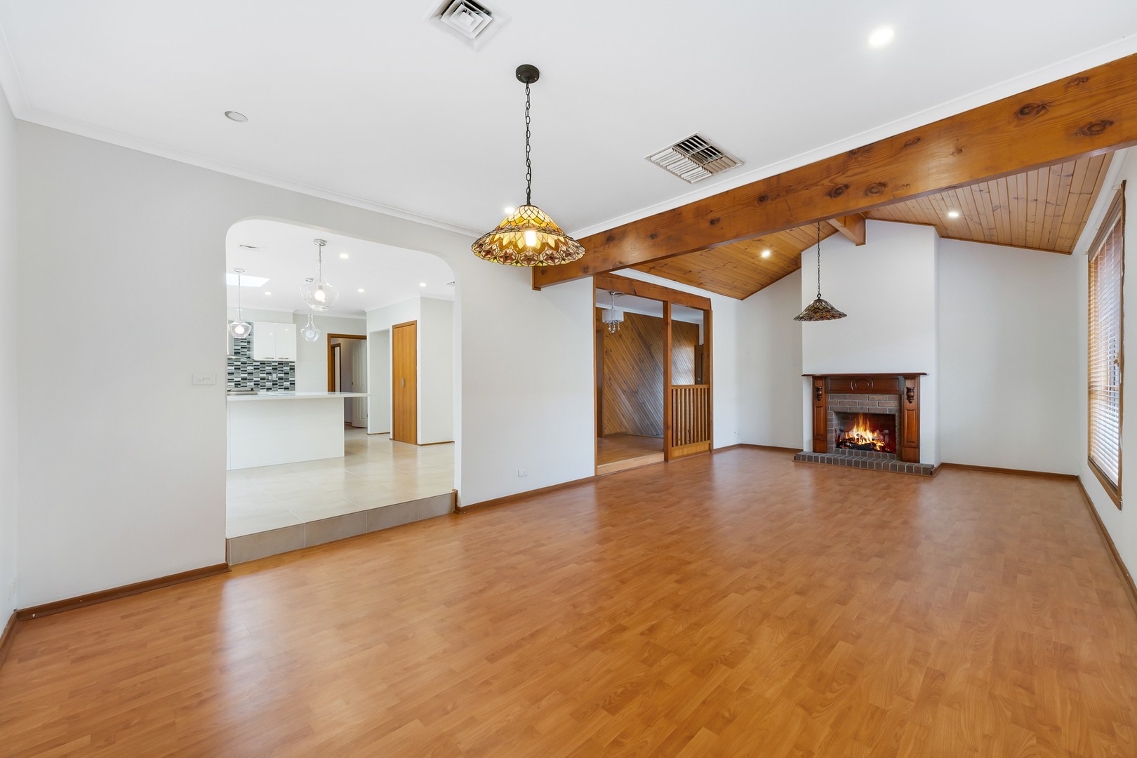 5 Coorong Court, Taylors Lakes, VIC 3038, Taylors Lakes - Thumbnail 3