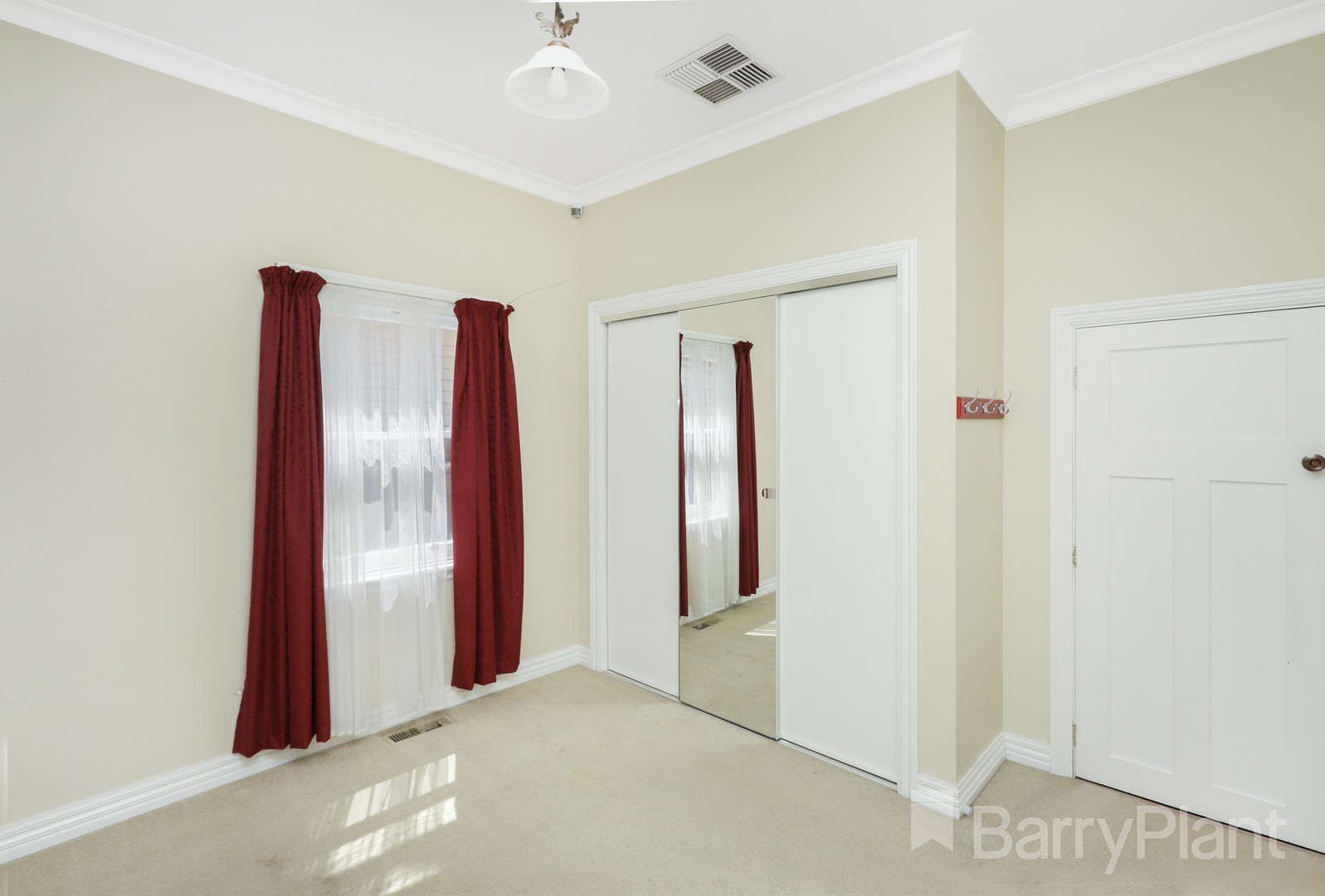 5 Couch Street, Sunshine, VIC 3020, Sunshine - Thumbnail 8