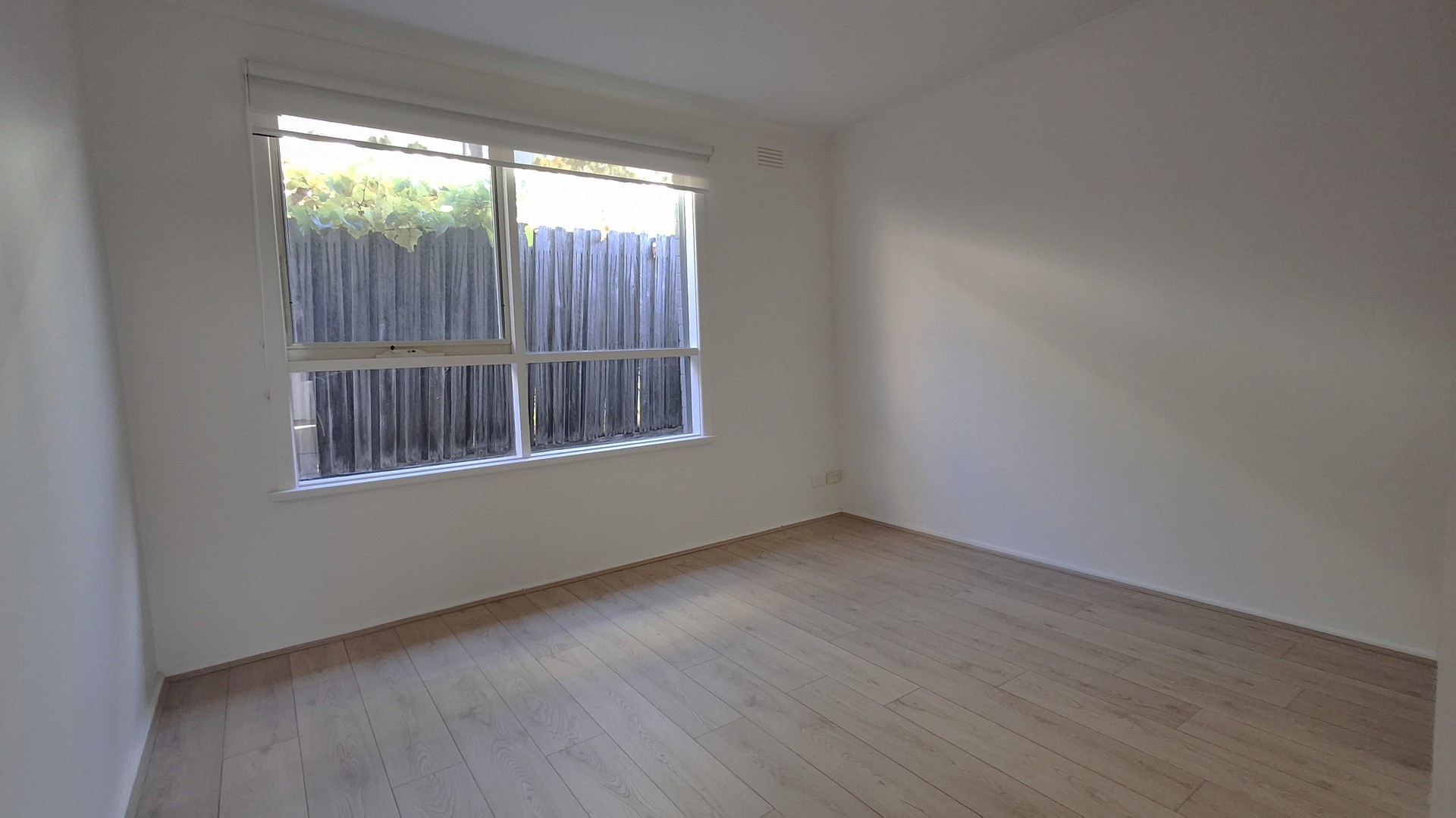 5 Coxon Parade, North Geelong, VIC 3215 - Thumbnail 2 - 30/04/2026