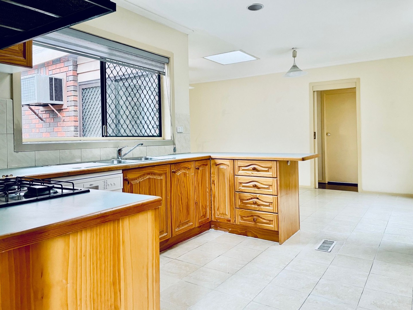 5 Cranbrook Court, Doncaster, VIC 3108, Doncaster - Thumbnail 5