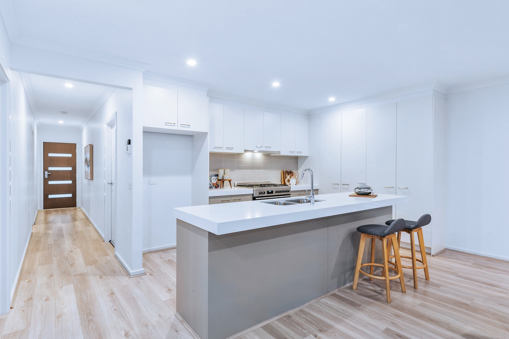 5 Crown Drive, Fraser Rise, VIC 3336, Fraser Rise - Thumbnail 4