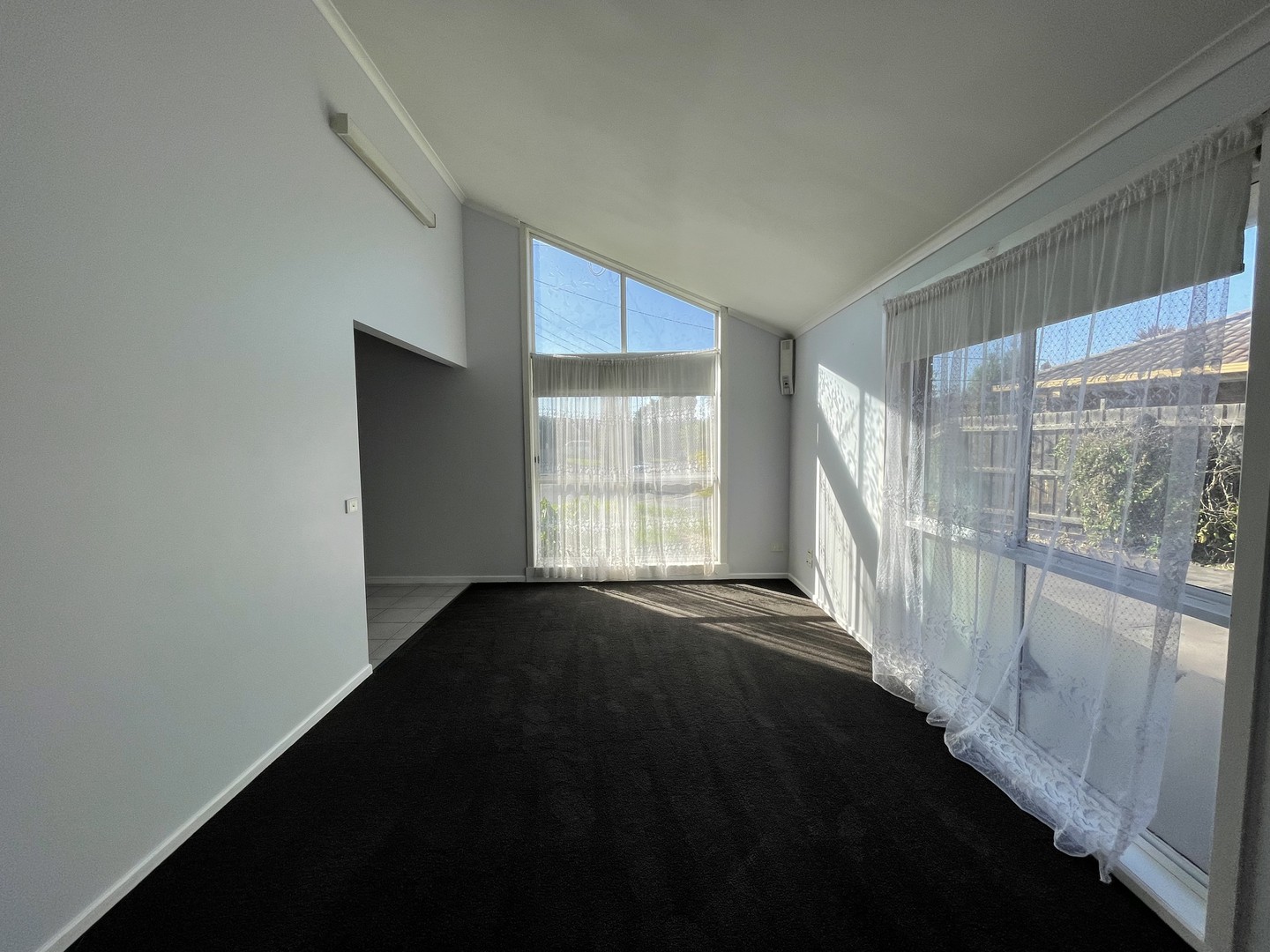 5 Currawong  Court, Werribee, VIC 3030, Werribee - Thumbnail 2