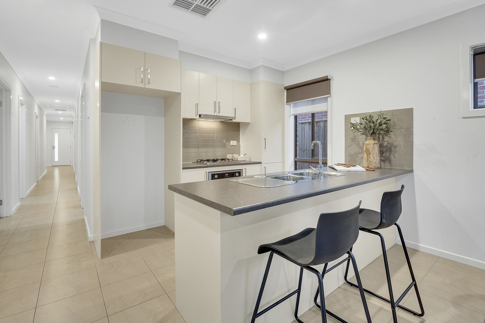 5 Degraves Street, Mickleham, VIC 3064, Mickleham - Thumbnail 2