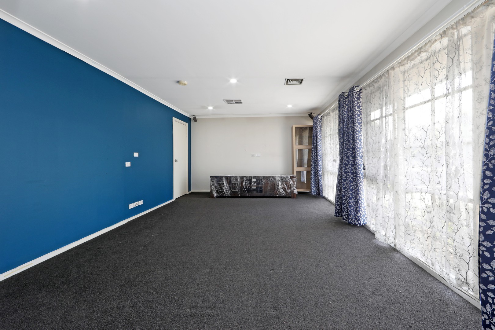 5 Delatite Court, Rowville, VIC 3178 - Thumbnail 2 - 24/07/2025