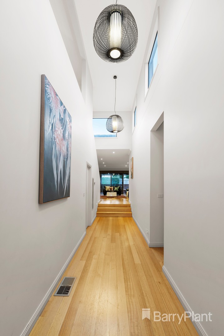 5 Delphi Avenue, South Morang, VIC 3752, South Morang - Thumbnail 2