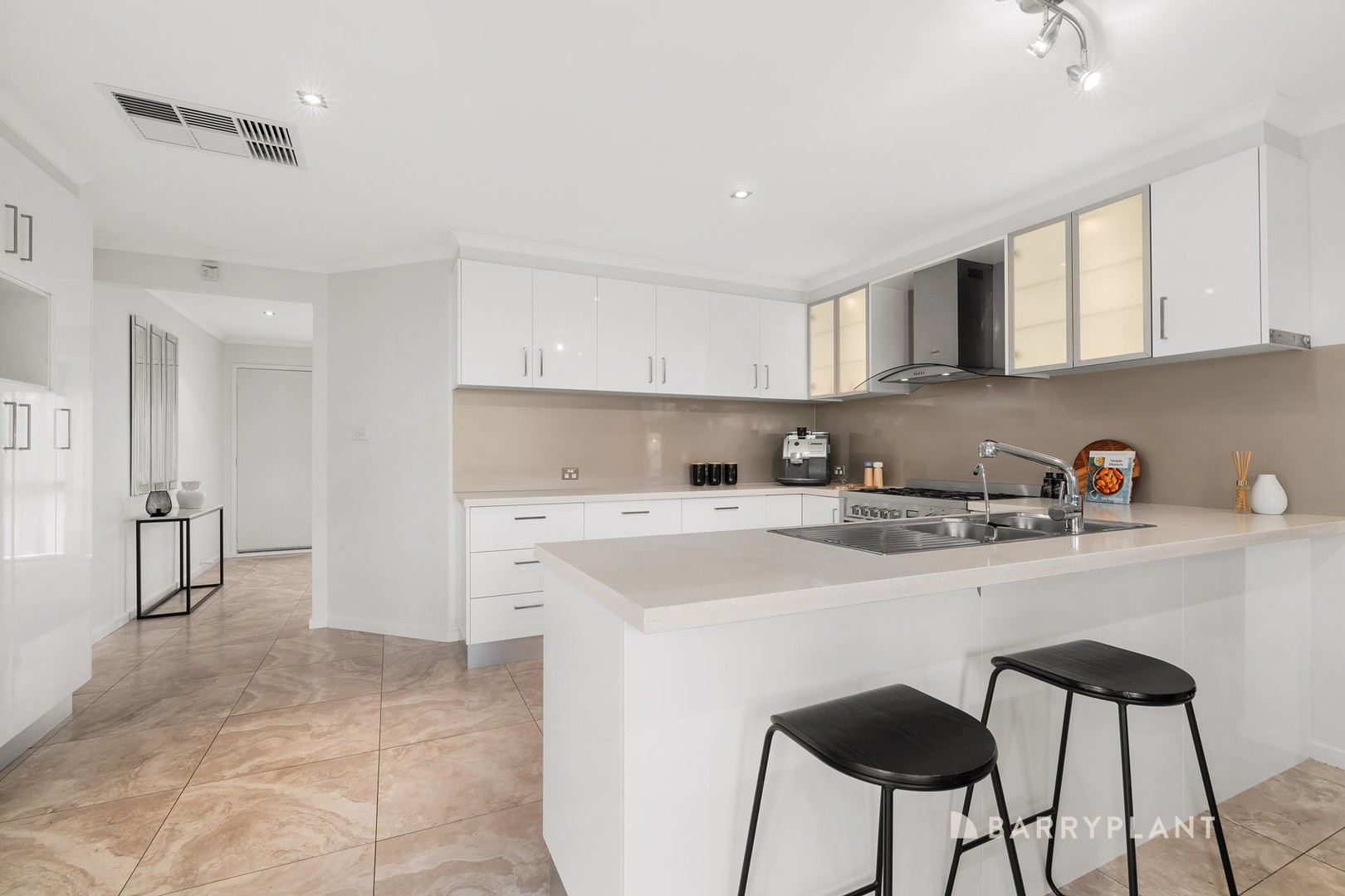 5 Denham Place, Mill Park, VIC 3082, Mill Park - Thumbnail 4