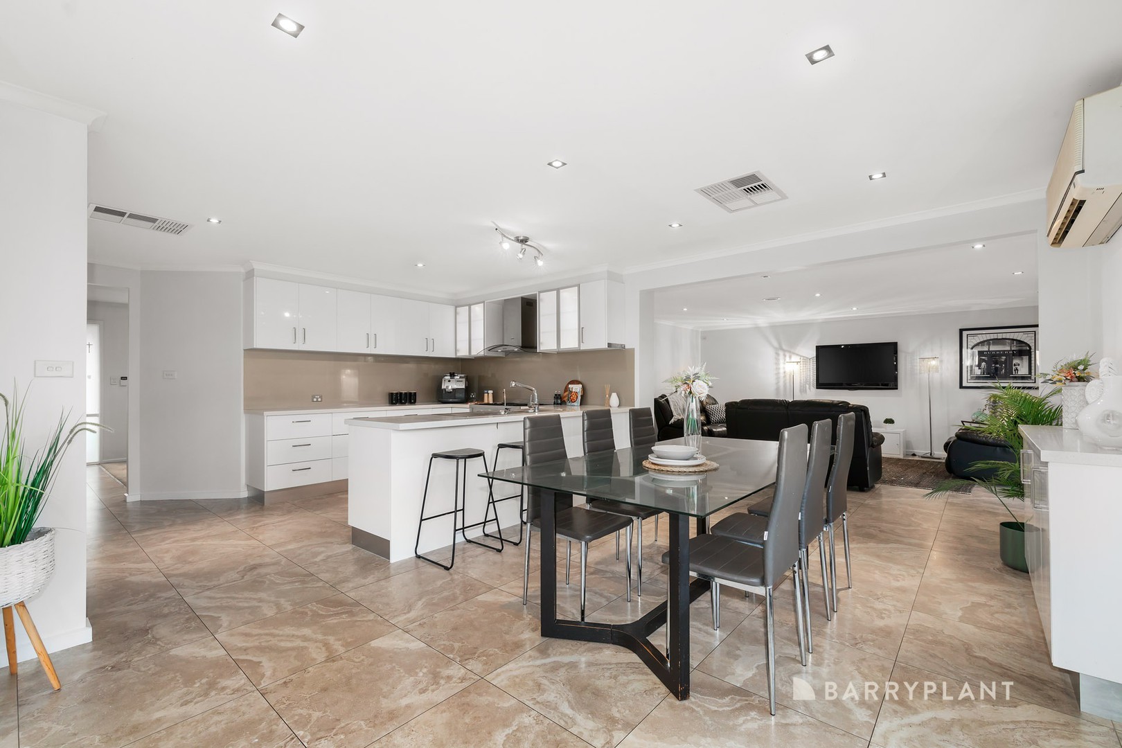 5 Denham Place, Mill Park, VIC 3082, Mill Park - Thumbnail 5