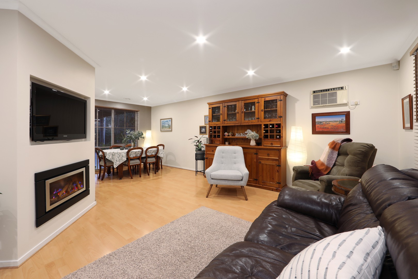 5 Diamond Close, Ferntree Gully, VIC 3156, Ferntree Gully - Thumbnail 2