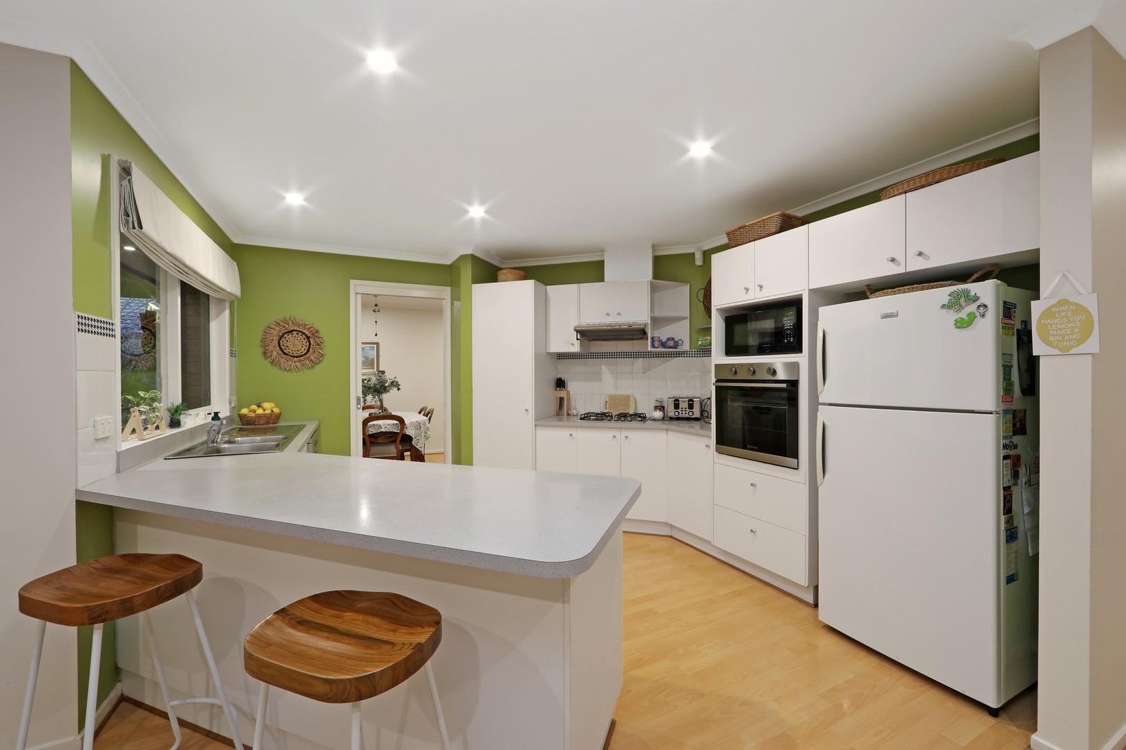 5 Diamond Close, Ferntree Gully, VIC 3156, Ferntree Gully - Thumbnail 4
