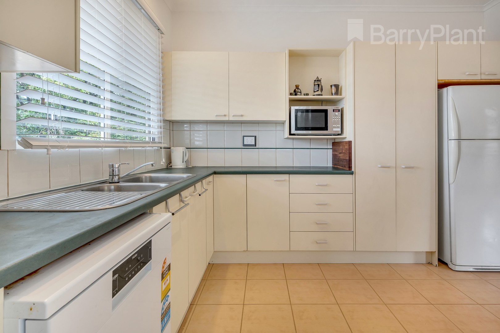 5 Dorrington Avenue, Reservoir, VIC 3073, Reservoir - Thumbnail 7