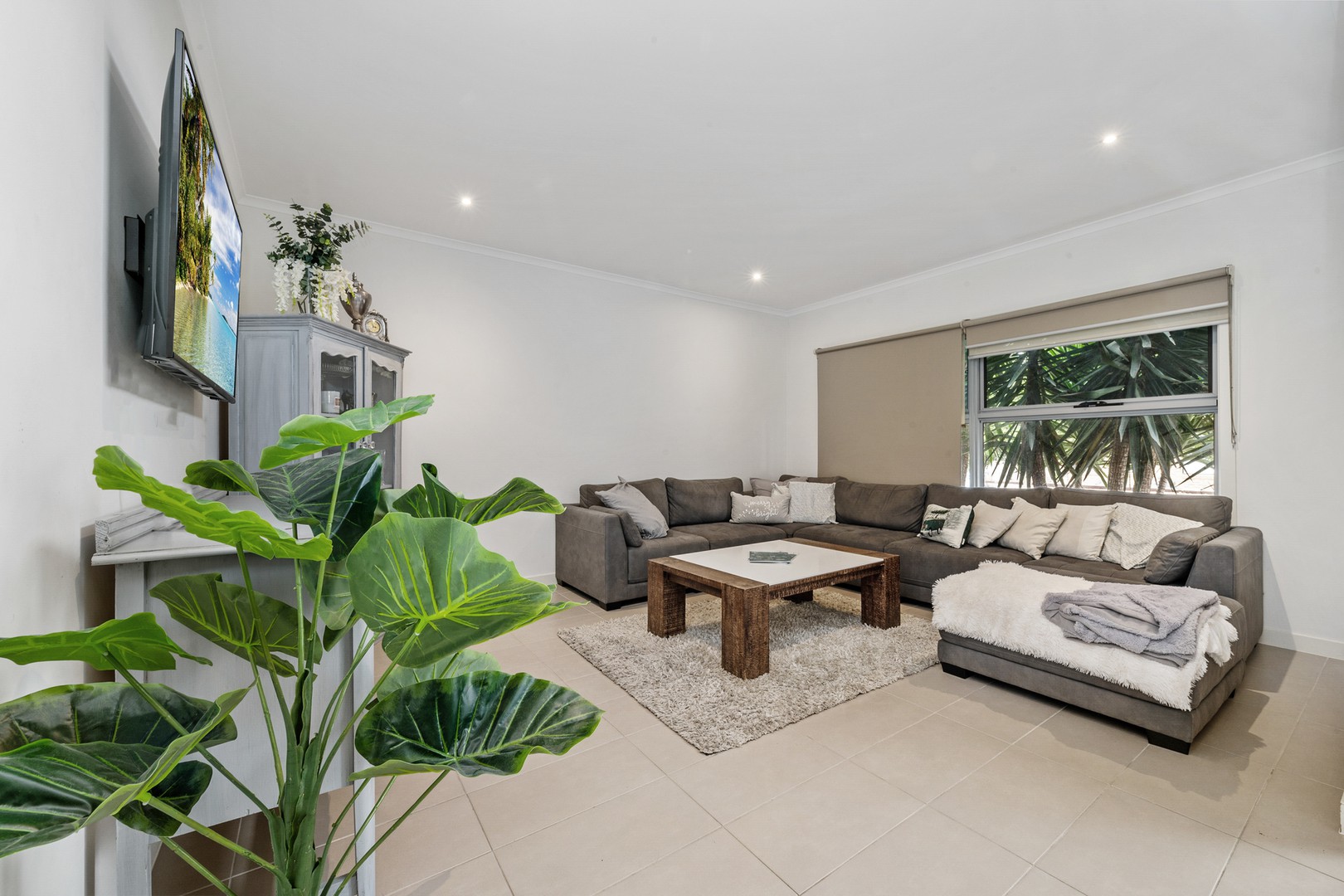 5 Drusilla Place, Caroline Springs, VIC 3023, Caroline Springs - Thumbnail 4