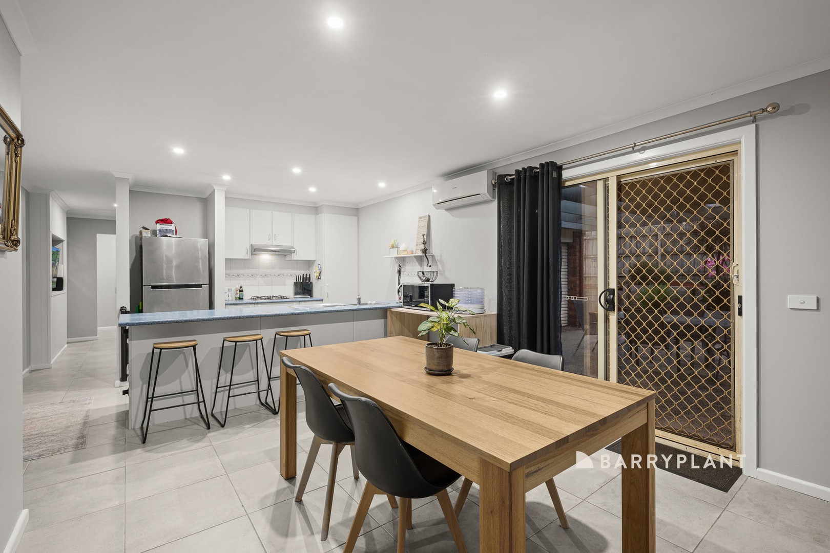 5 Eden Place, Drouin, VIC 3818 - Thumbnail 2 - 20/04/2026