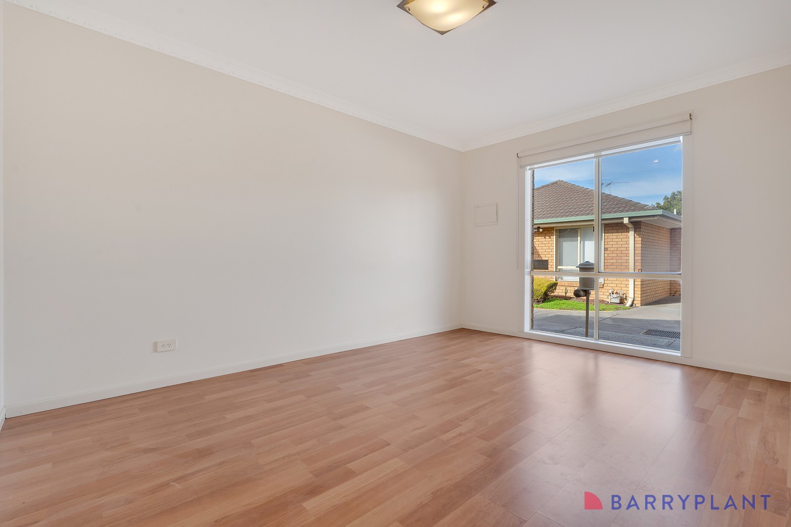 5 Elinda Place, Reservoir, VIC 3073, Reservoir - Thumbnail 2