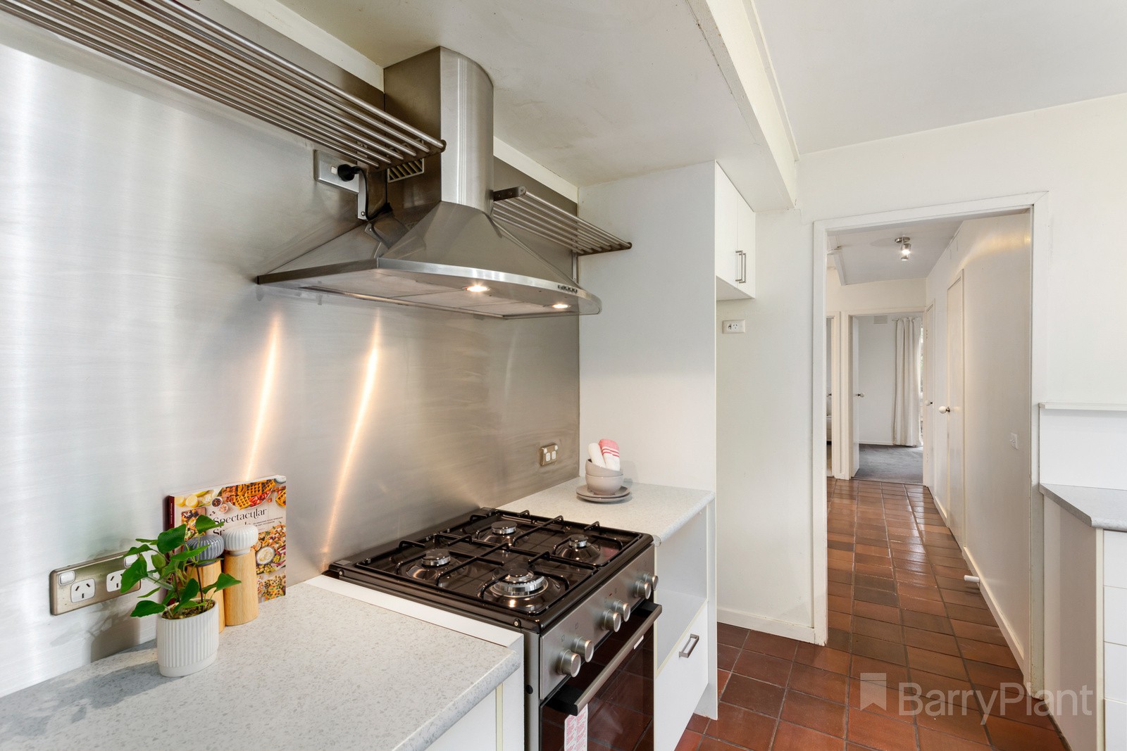 5 Elizabeth Street, Bayswater, VIC 3153, Bayswater - Thumbnail 3