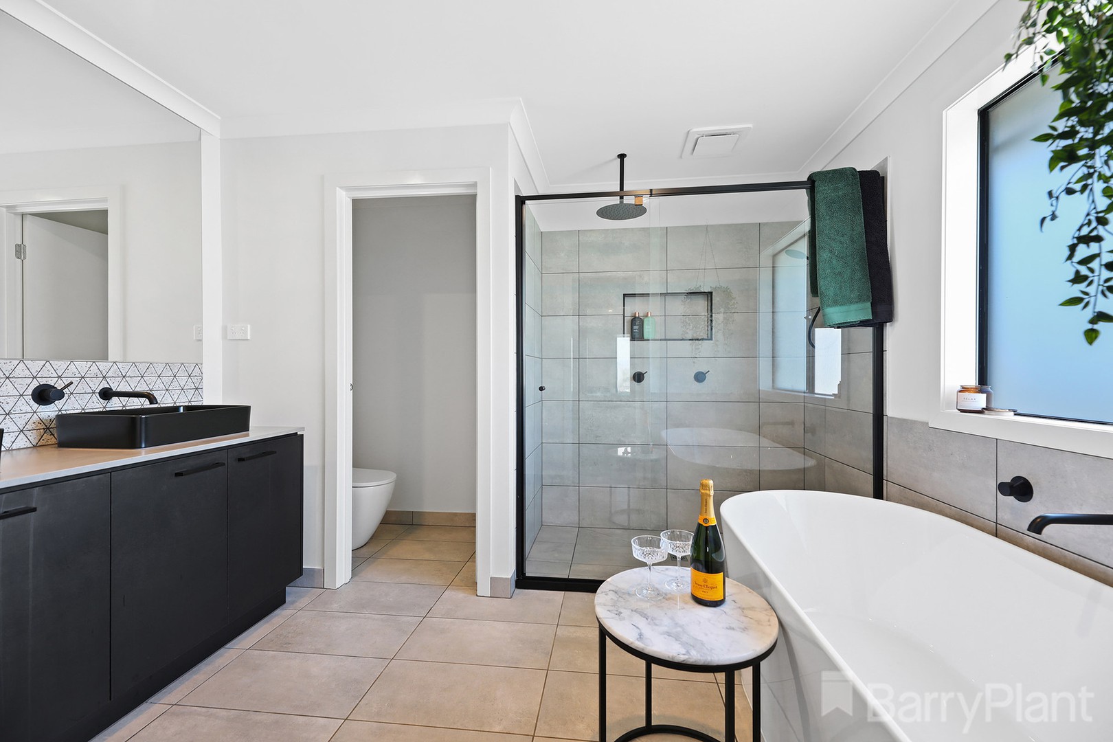 5 Empire Avenue, Drouin, VIC 3818, Drouin - Thumbnail 8