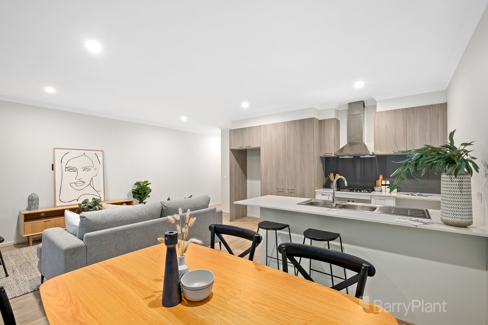 5 Fadden Mews, Officer, VIC 3809 - Thumbnail 2 - 07/04/2026