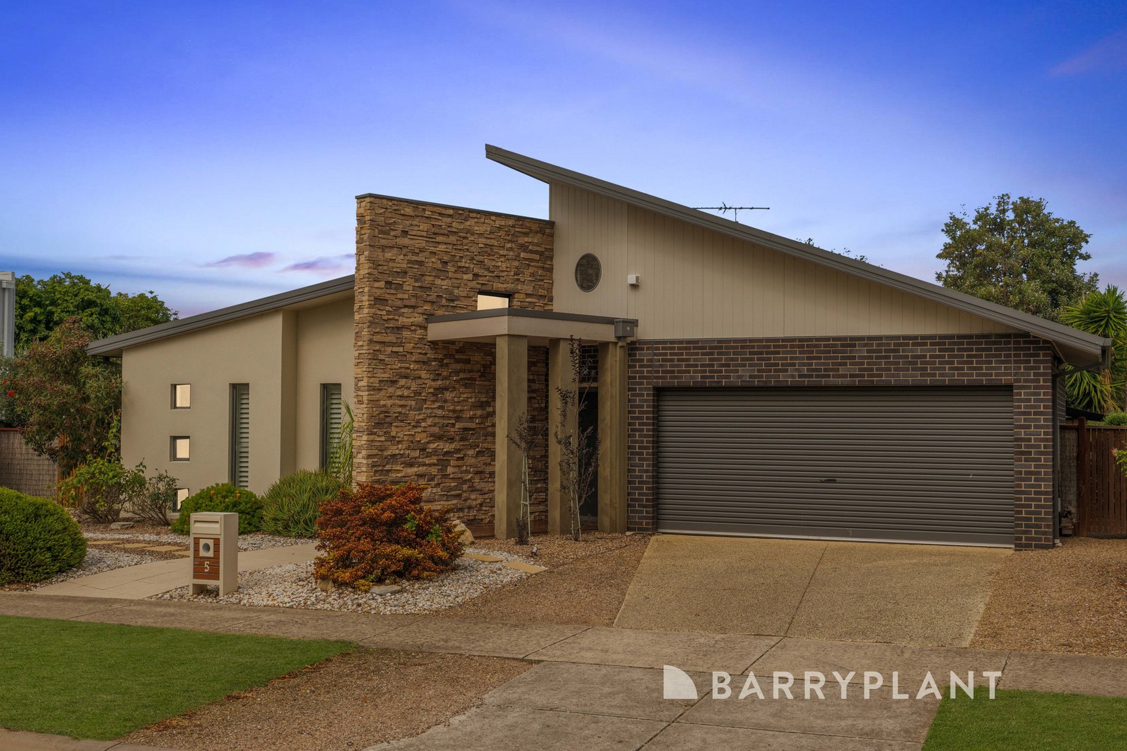 5 Fathom Drive, Torquay, VIC 3228 - Thumbnail 2 - 07/08/2024
