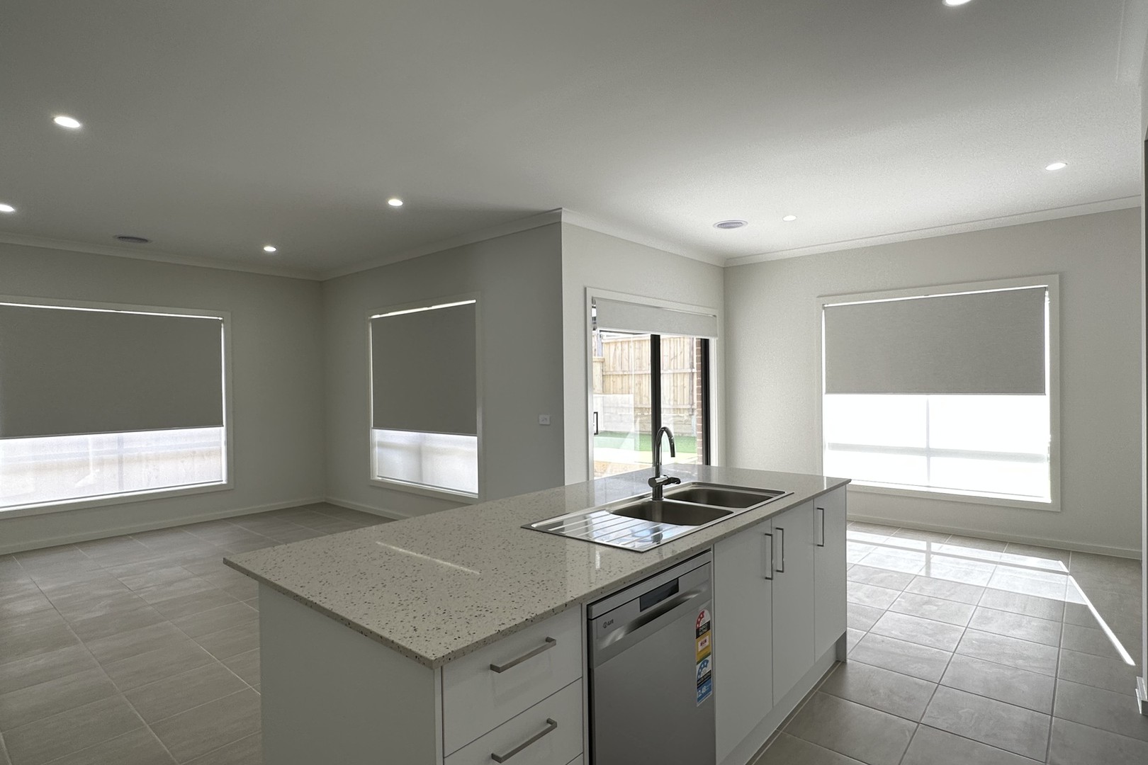 5 Featherdale Road, Wollert, VIC 3750, Wollert - Thumbnail 3