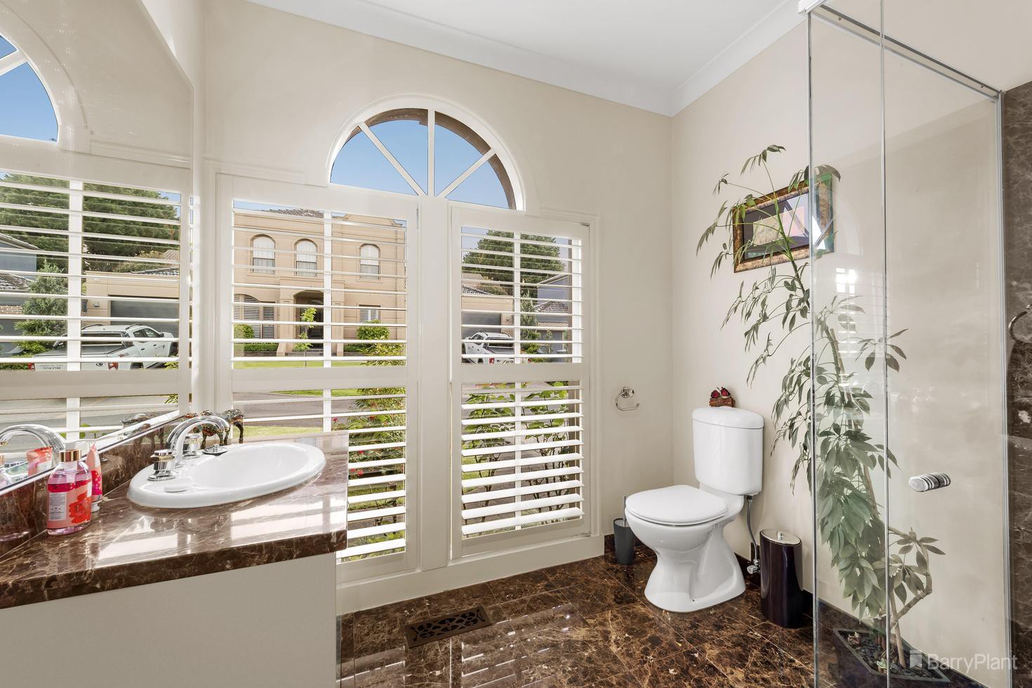 5 Forest Place, Templestowe, VIC 3106, Templestowe - Thumbnail 2