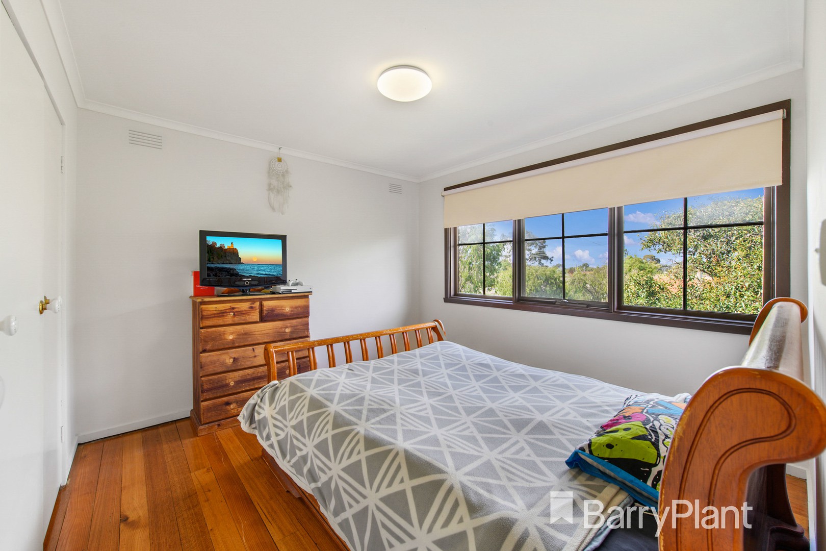 5 Forrest Street, Melton South, VIC 3338, Melton South - Thumbnail 3