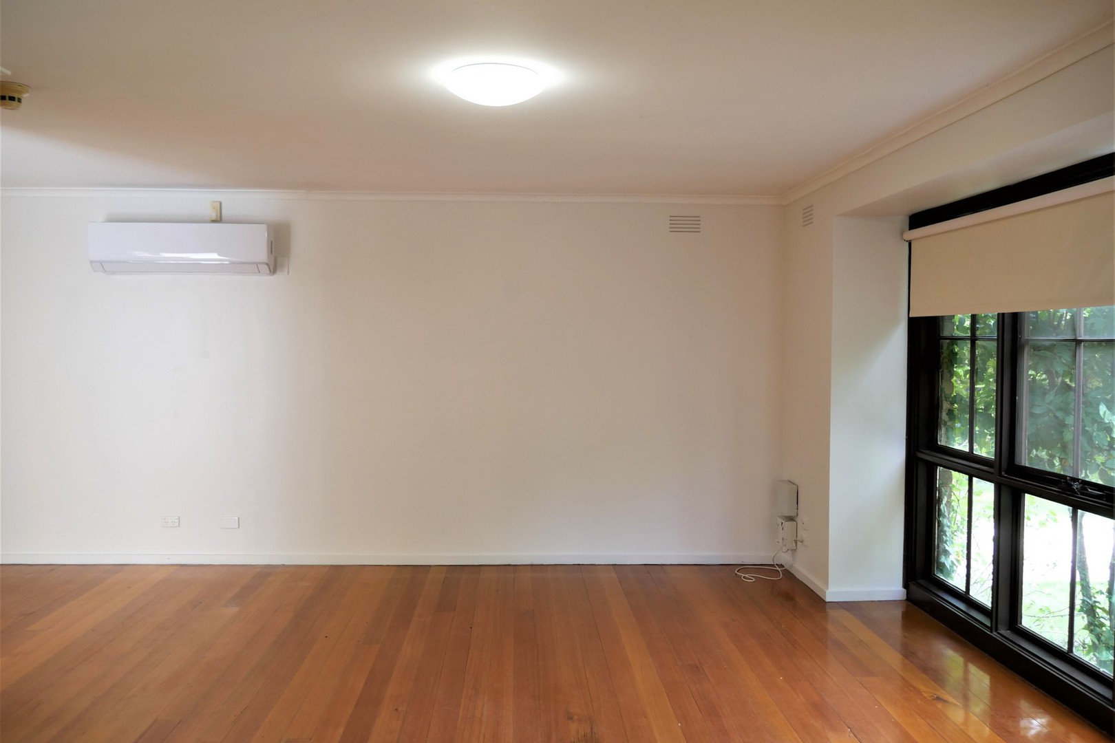 5 Forrest Street, Melton South, VIC 3338, Melton South - Thumbnail 2