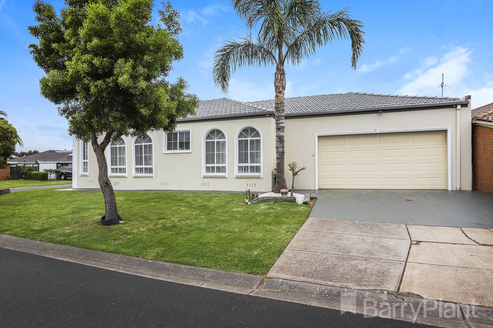 5 Forwood Way, Roxburgh Park, VIC 3064, Roxburgh Park - Thumbnail 2