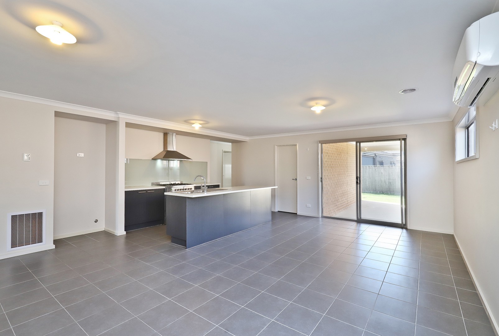 5 Galibier Parade, Fraser Rise, VIC 3336, Fraser Rise - Thumbnail 2