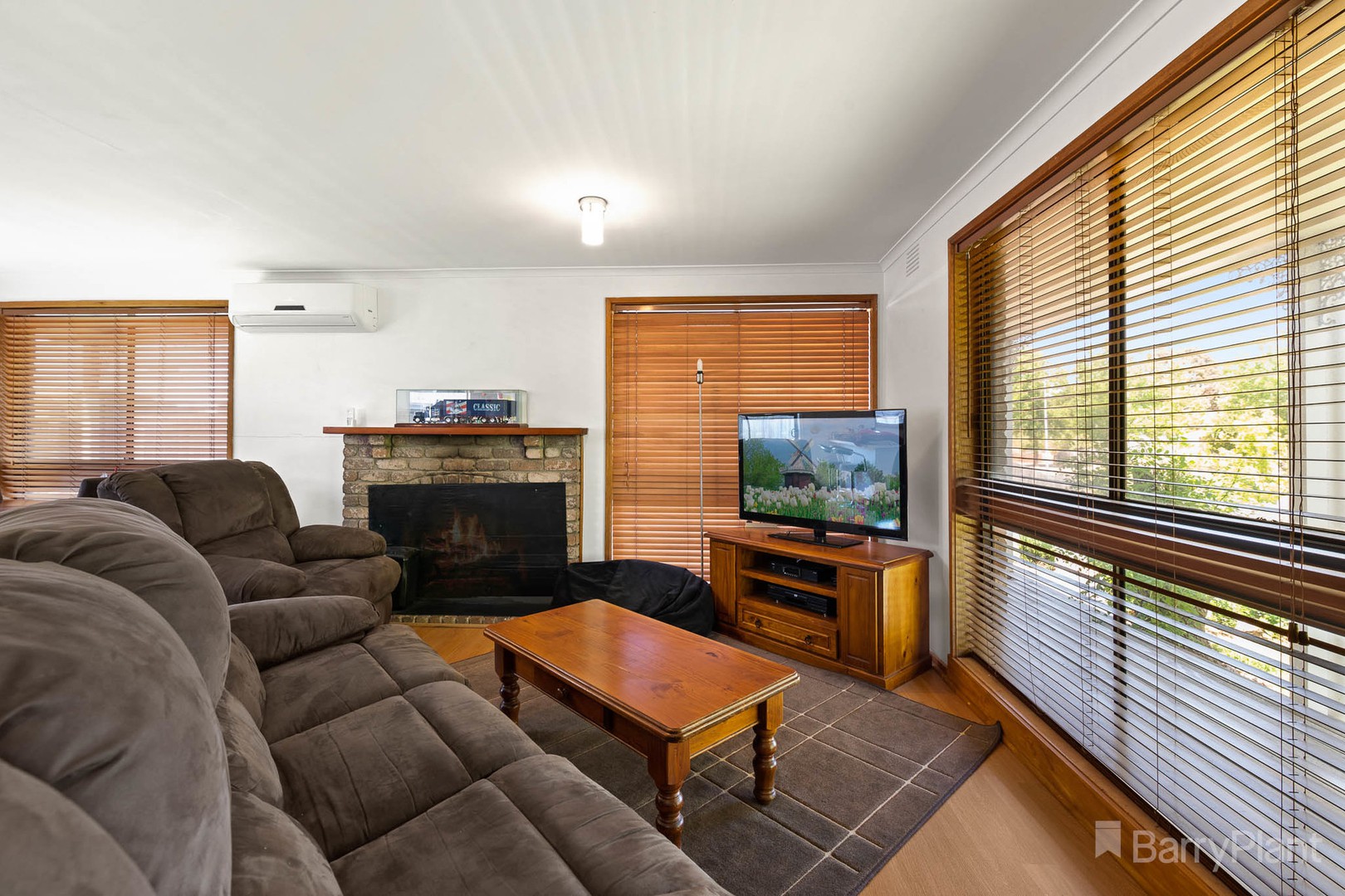 5 Gardiner Street, Pakenham, VIC 3810, Pakenham - Thumbnail 2