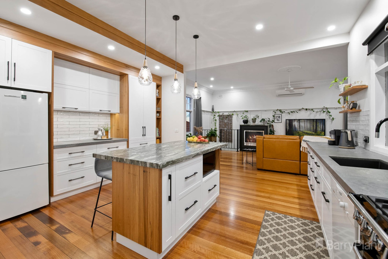 5 George Street, Bunyip, VIC 3815 - Thumbnail 2 - 29/11/2021