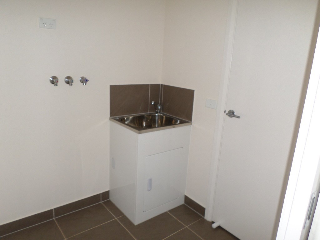 5 Gillespie Drive, Melton South, VIC 3338, Melton South - Thumbnail 8
