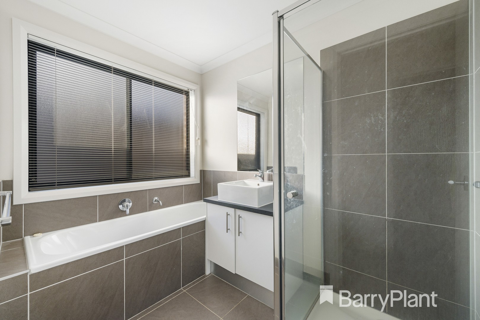 5 Gillespie Drive, Weir Views, VIC 3338, Weir Views - Thumbnail 6
