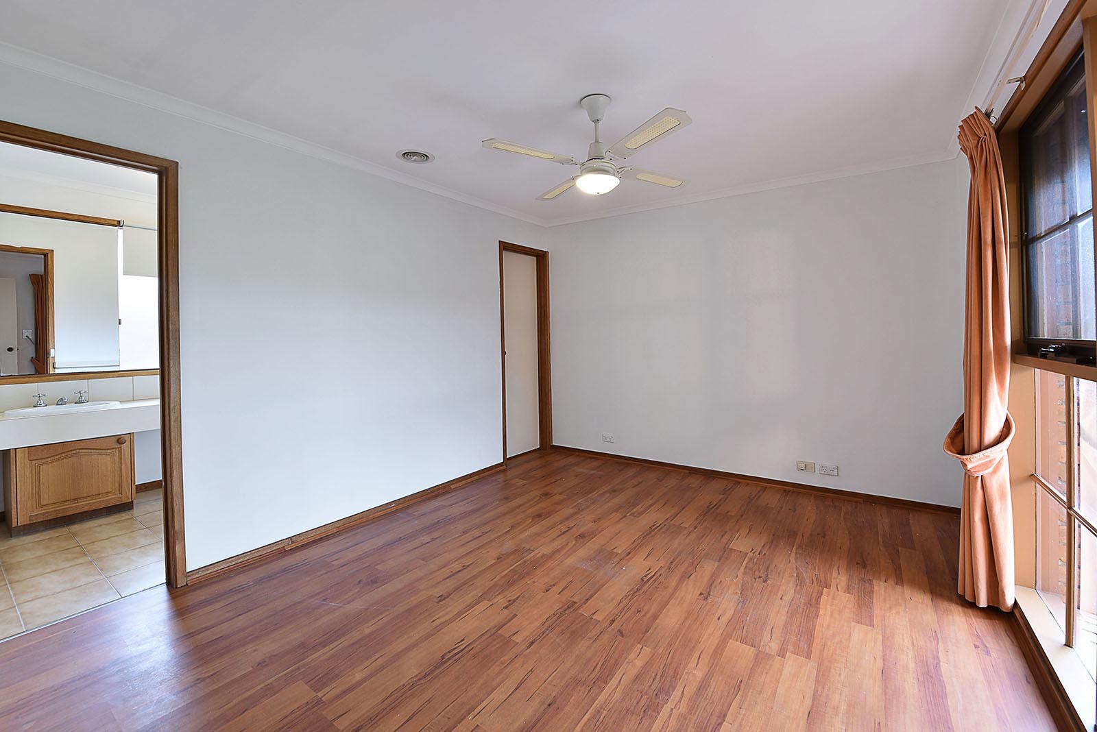 5 Gillingham Cres, Craigieburn, VIC 3064, Craigieburn - Thumbnail 5