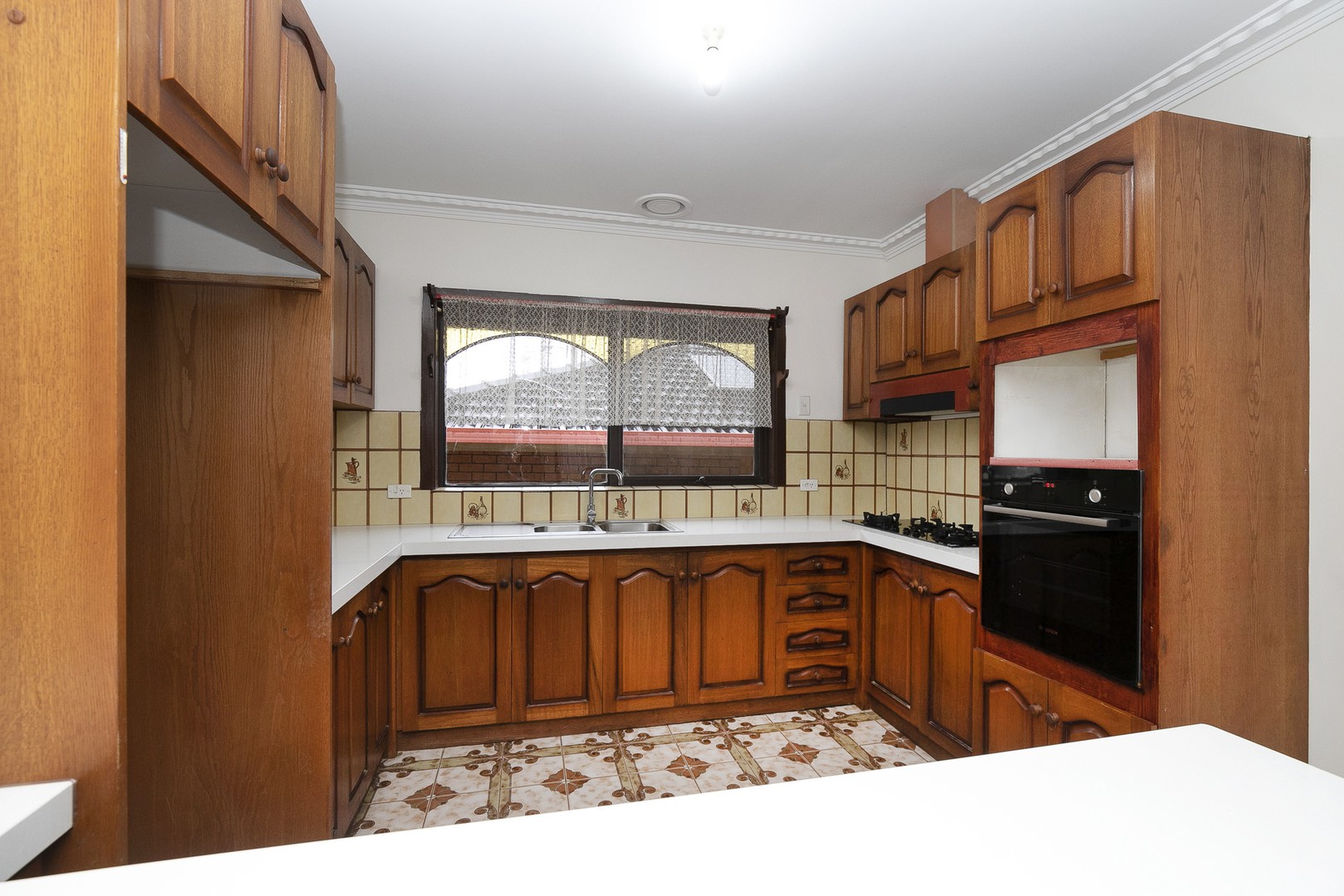 5 Gillon Court, St Albans, VIC 3021, St Albans - Thumbnail 2