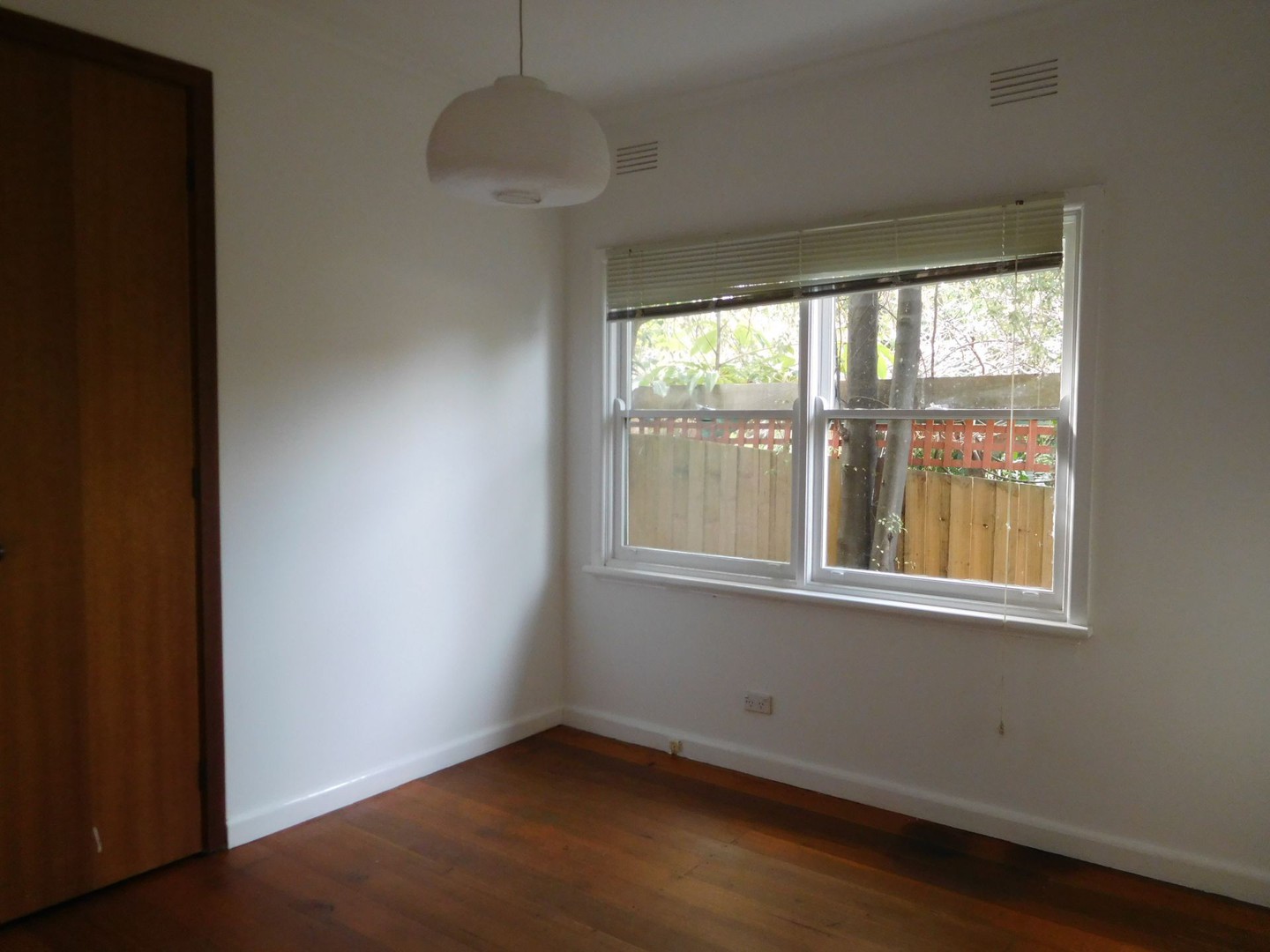 5 Glen Road, Mitcham, VIC 3132, Mitcham - Thumbnail 4