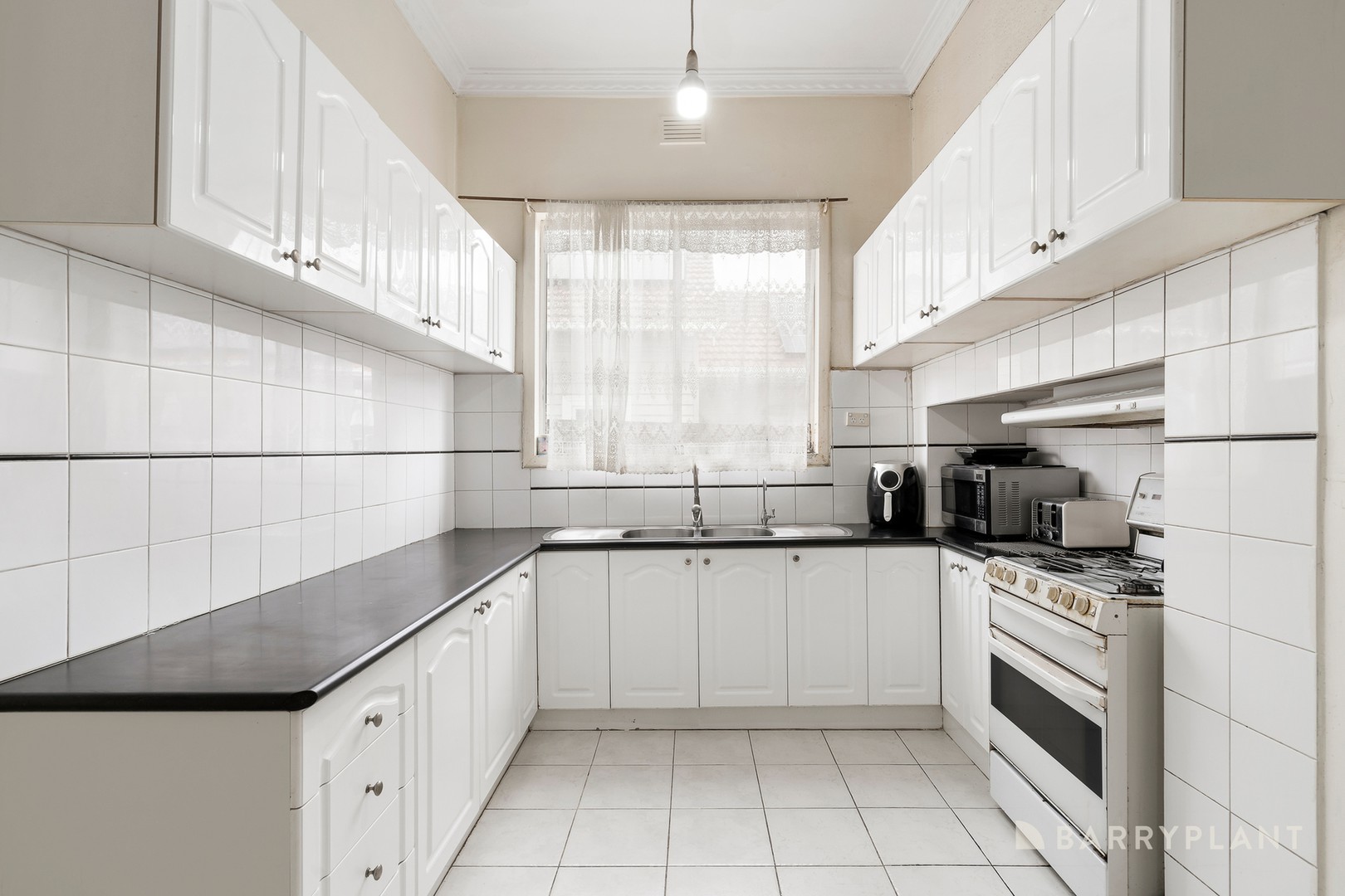 5 Glencairn Avenue, Coburg, VIC 3058, Coburg - Thumbnail 3