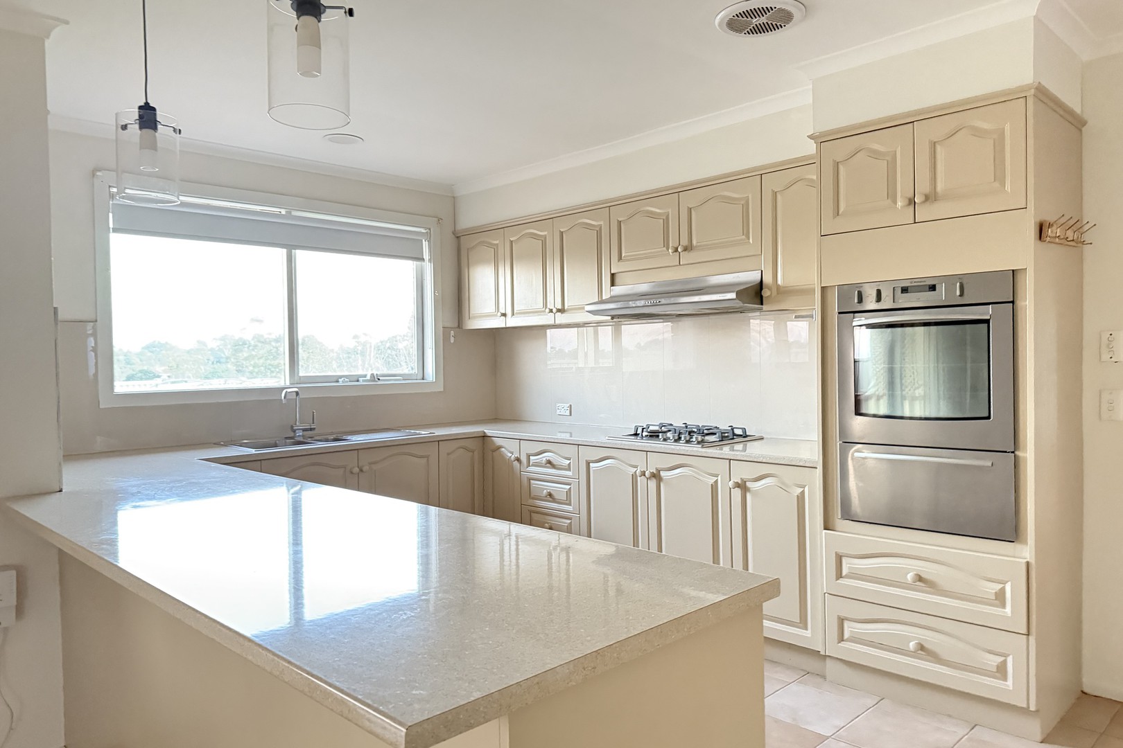 5 Glencoe Court, Epping, VIC 3076, Epping - Thumbnail 2