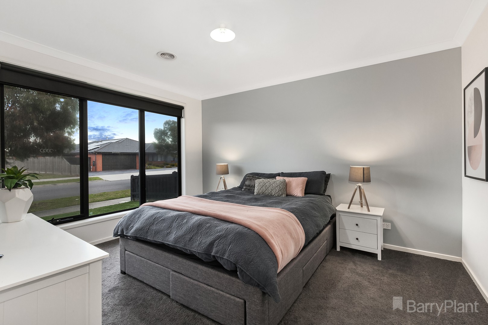 5 Glenferrie Avenue, Mickleham, VIC 3064, Mickleham - Thumbnail 2