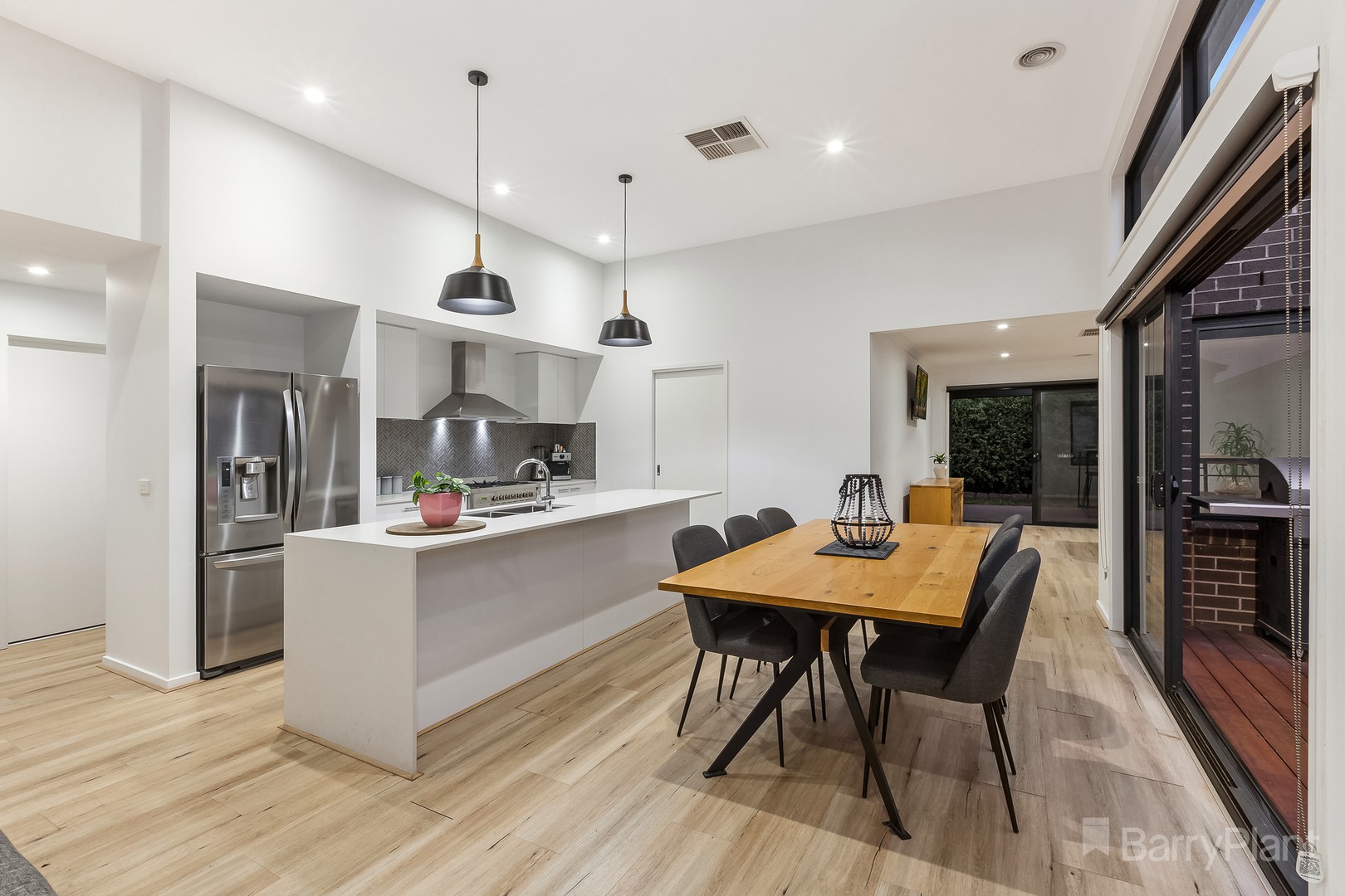 5 Glenferrie Avenue, Mickleham, VIC 3064, Mickleham - Thumbnail 4