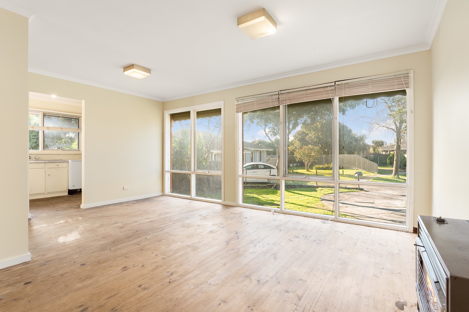 5 Glenmore Court, Seaford, VIC 3198 - Thumbnail 2 - 27/06/2024