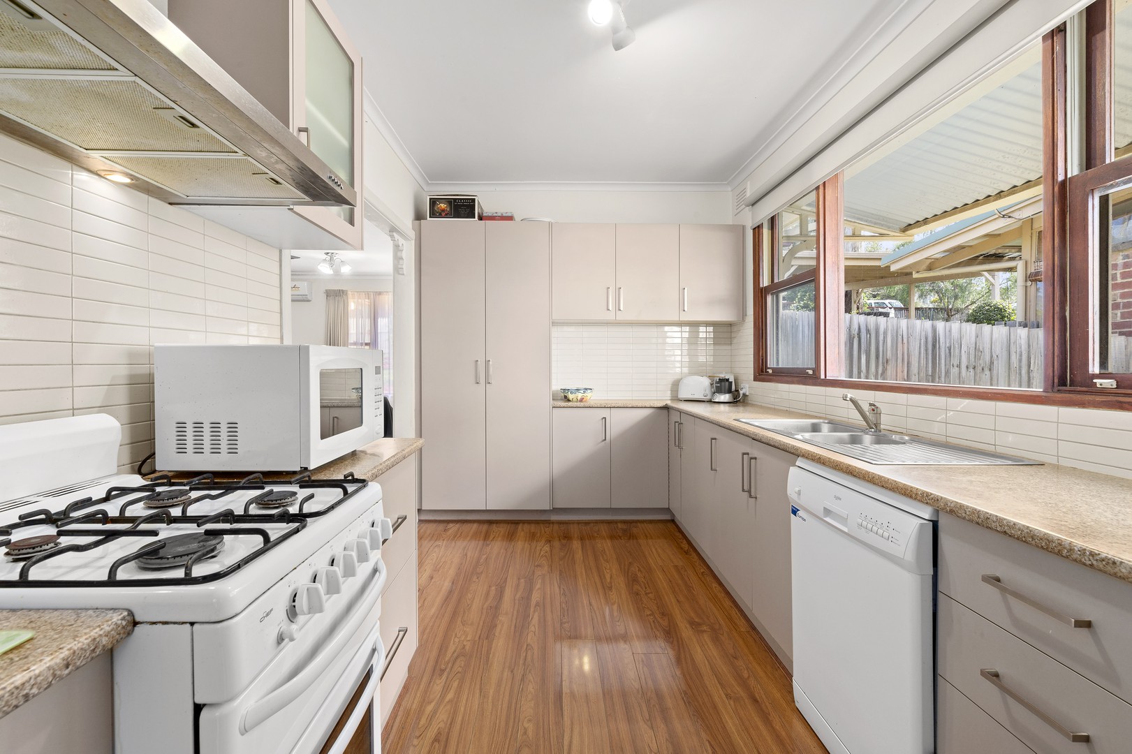 5 Gordon Grove, Montmorency, VIC 3094 - Thumbnail 1 - 03/11/2021