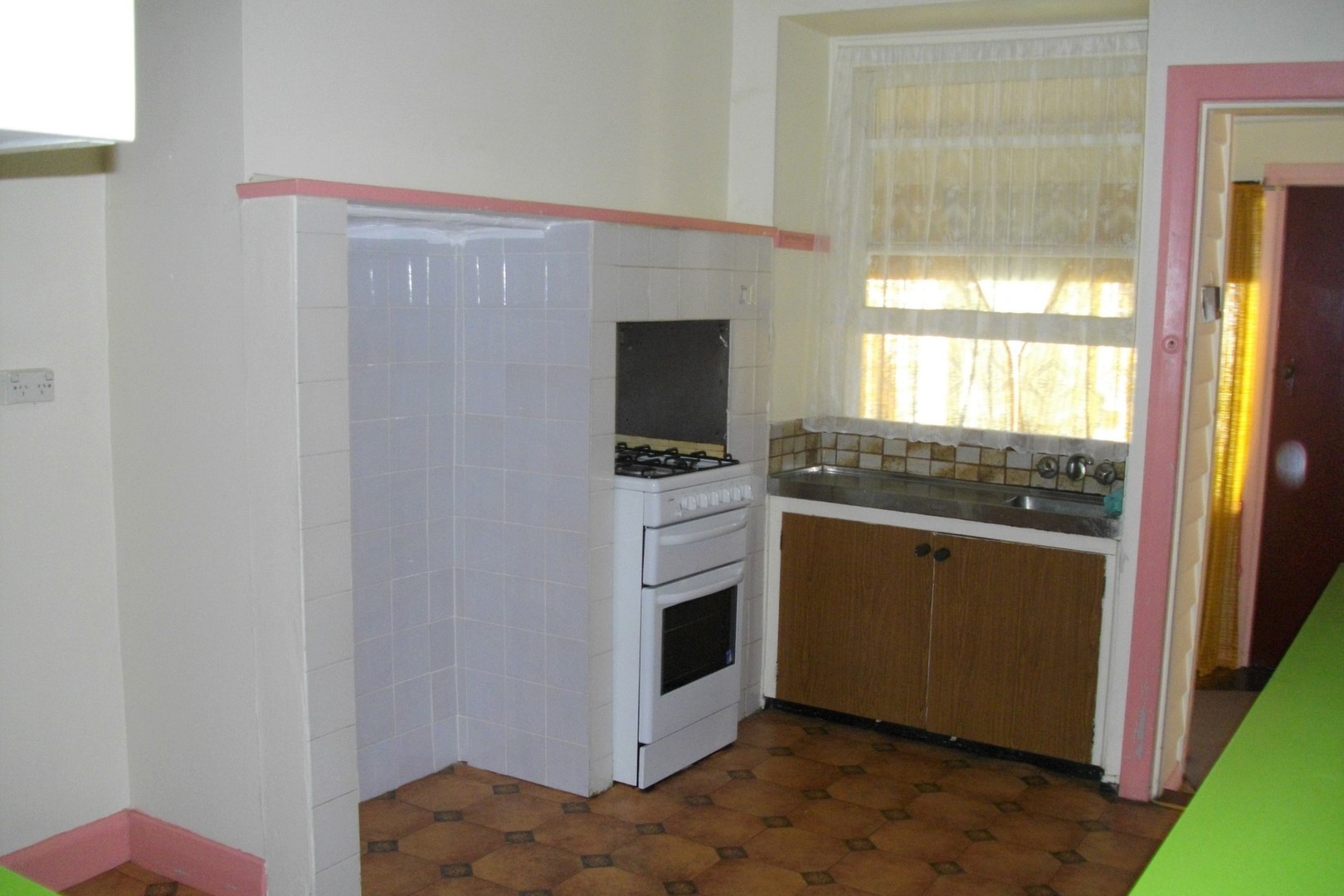 5 Gordon Grove, Preston, VIC 3072, Preston - Thumbnail 2