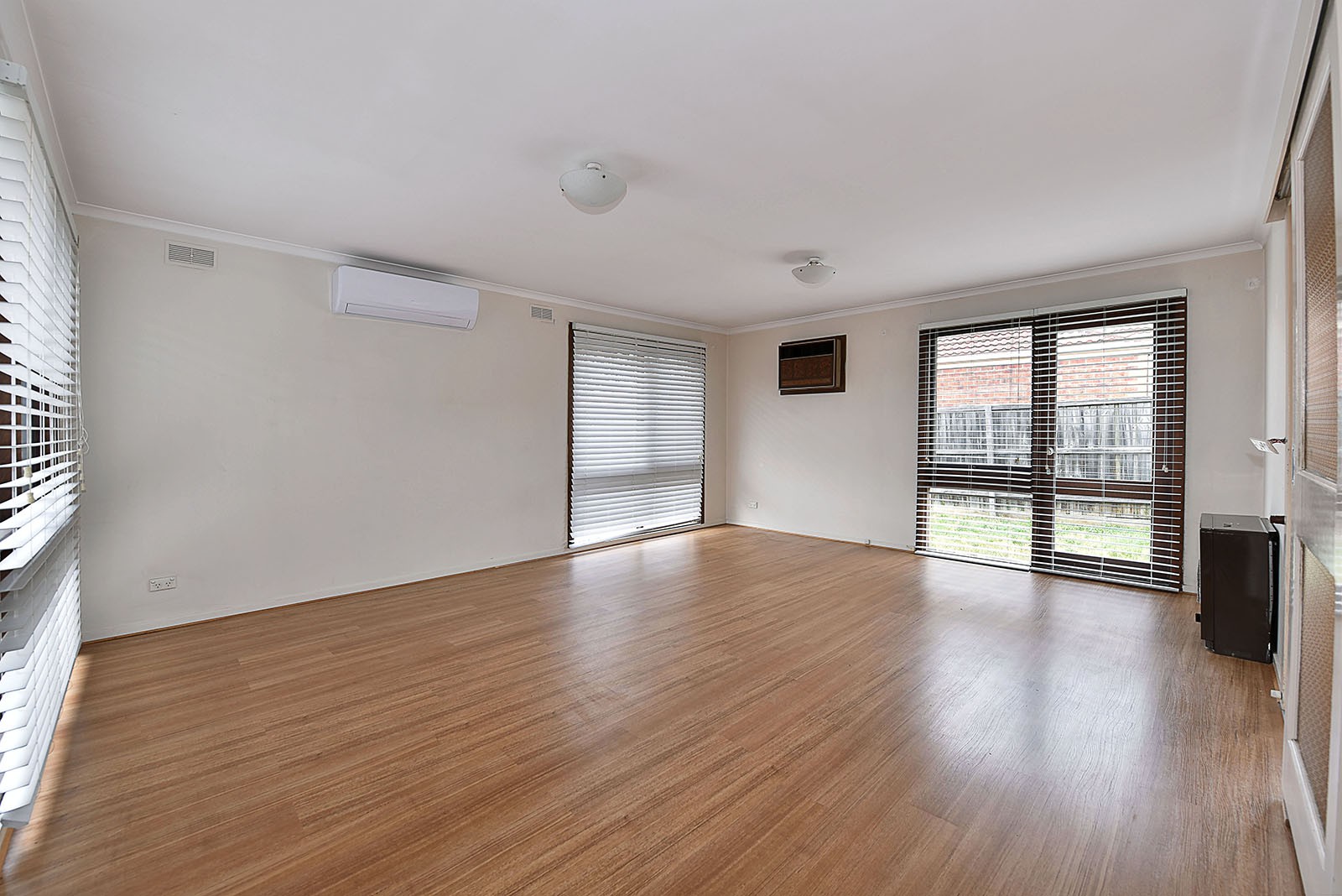 5 Grandview Road, Niddrie, VIC 3042, Niddrie - Thumbnail 2
