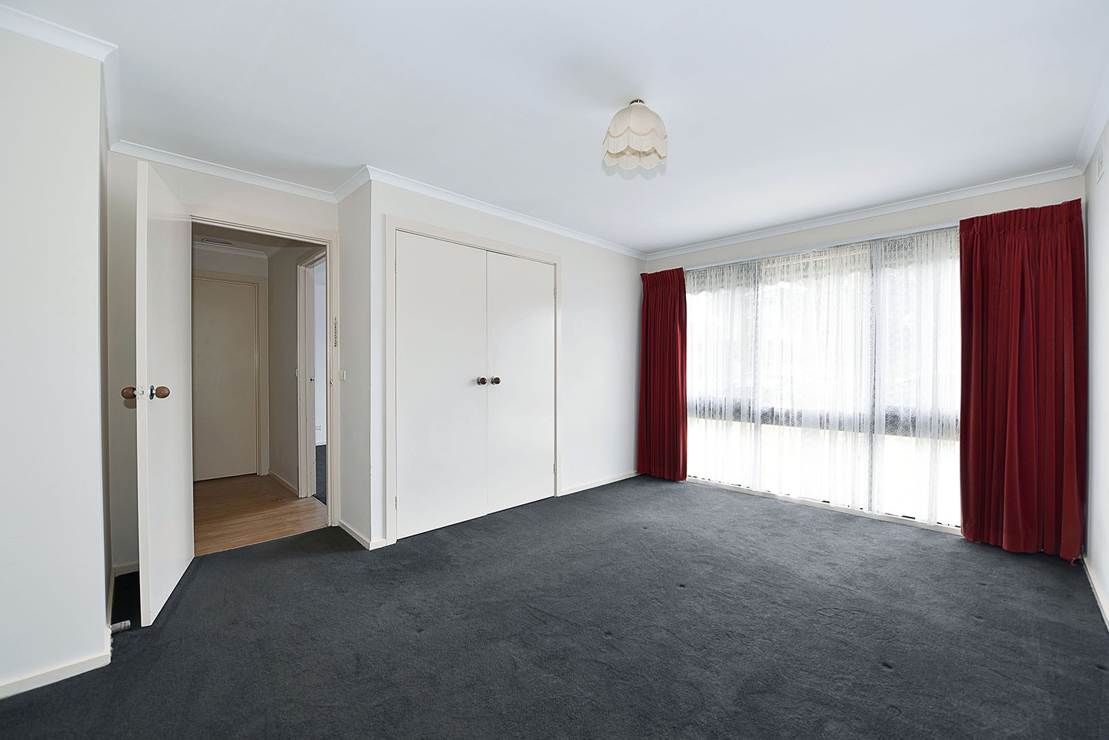 5 Grandview Road, Niddrie, VIC 3042, Niddrie - Thumbnail 4