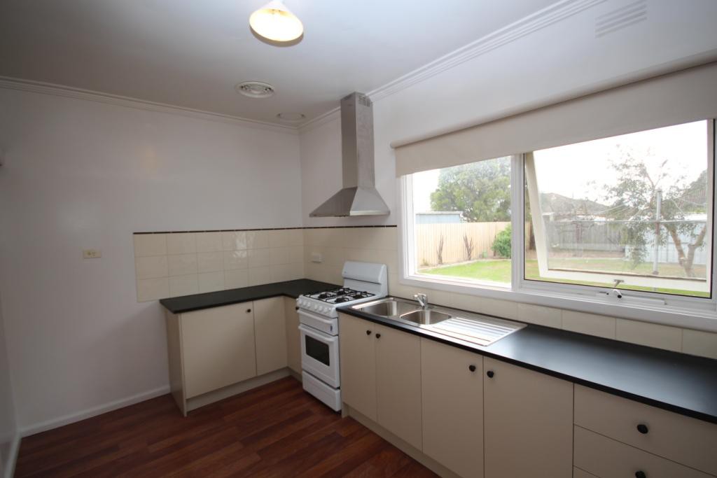 5 Graylea Avenue, Herne Hill, VIC 3218, Herne Hill - Thumbnail 3