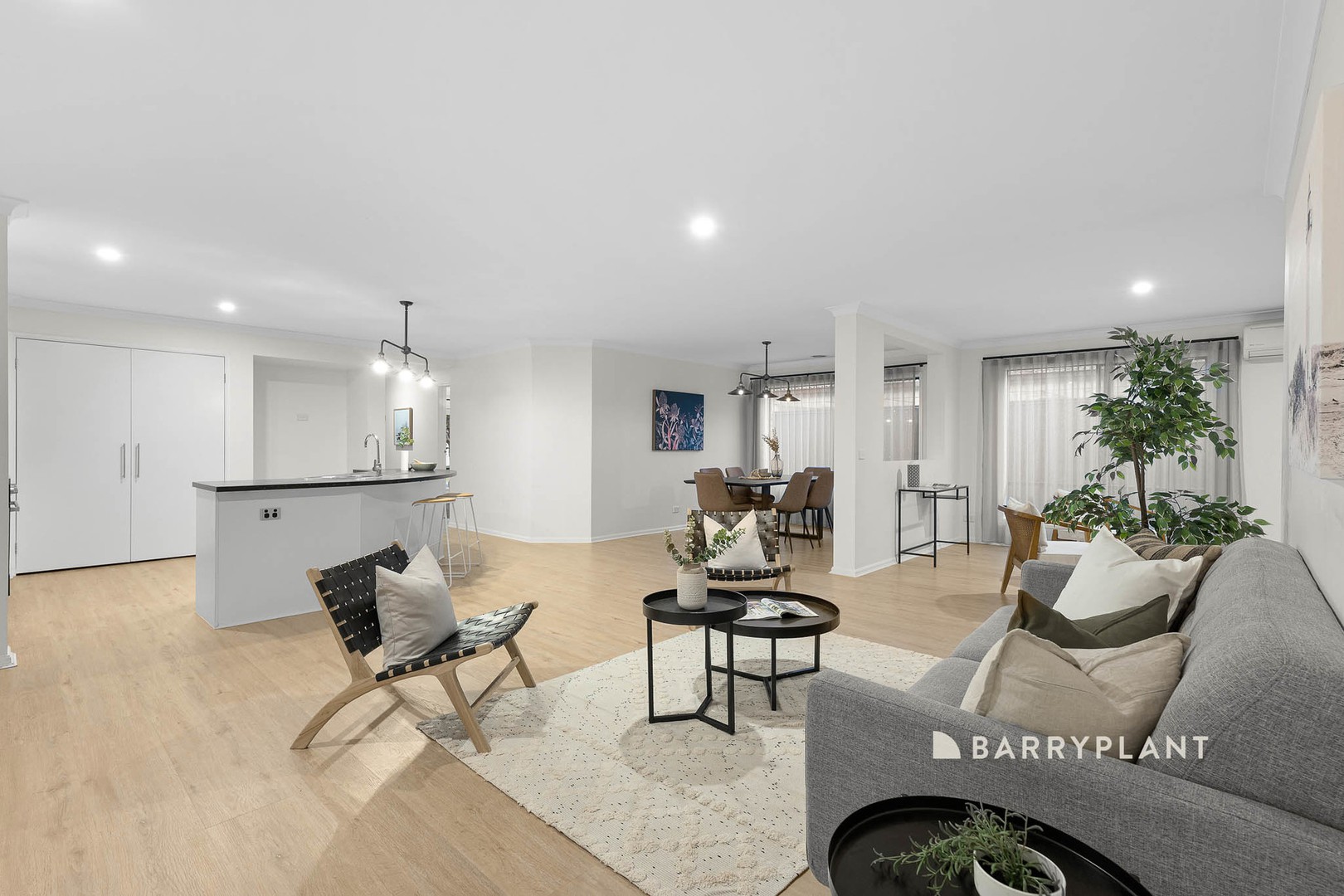 5 Grevillea Place, Pakenham, VIC 3810, Pakenham - Thumbnail 3