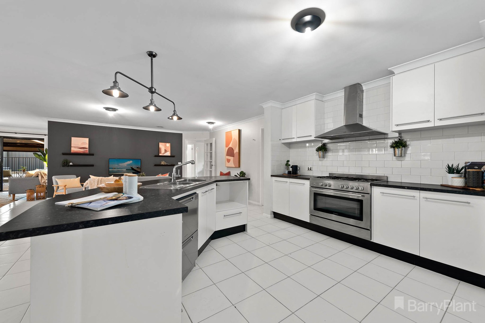 5 Grevillea Place, Pakenham, VIC 3810, Pakenham - Thumbnail 5