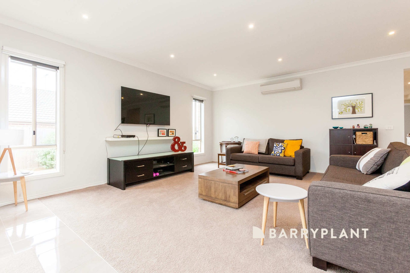 5 Greyfriars Way, Drouin, VIC 3818 - Thumbnail 1 - 05/08/2026