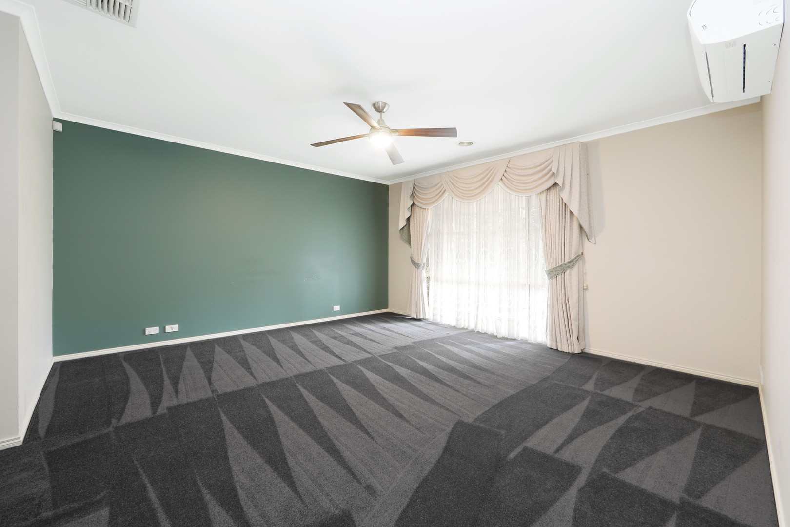 5 Halsbury Drive, Rowville, VIC 3178 - Thumbnail 2 - 11/06/2026