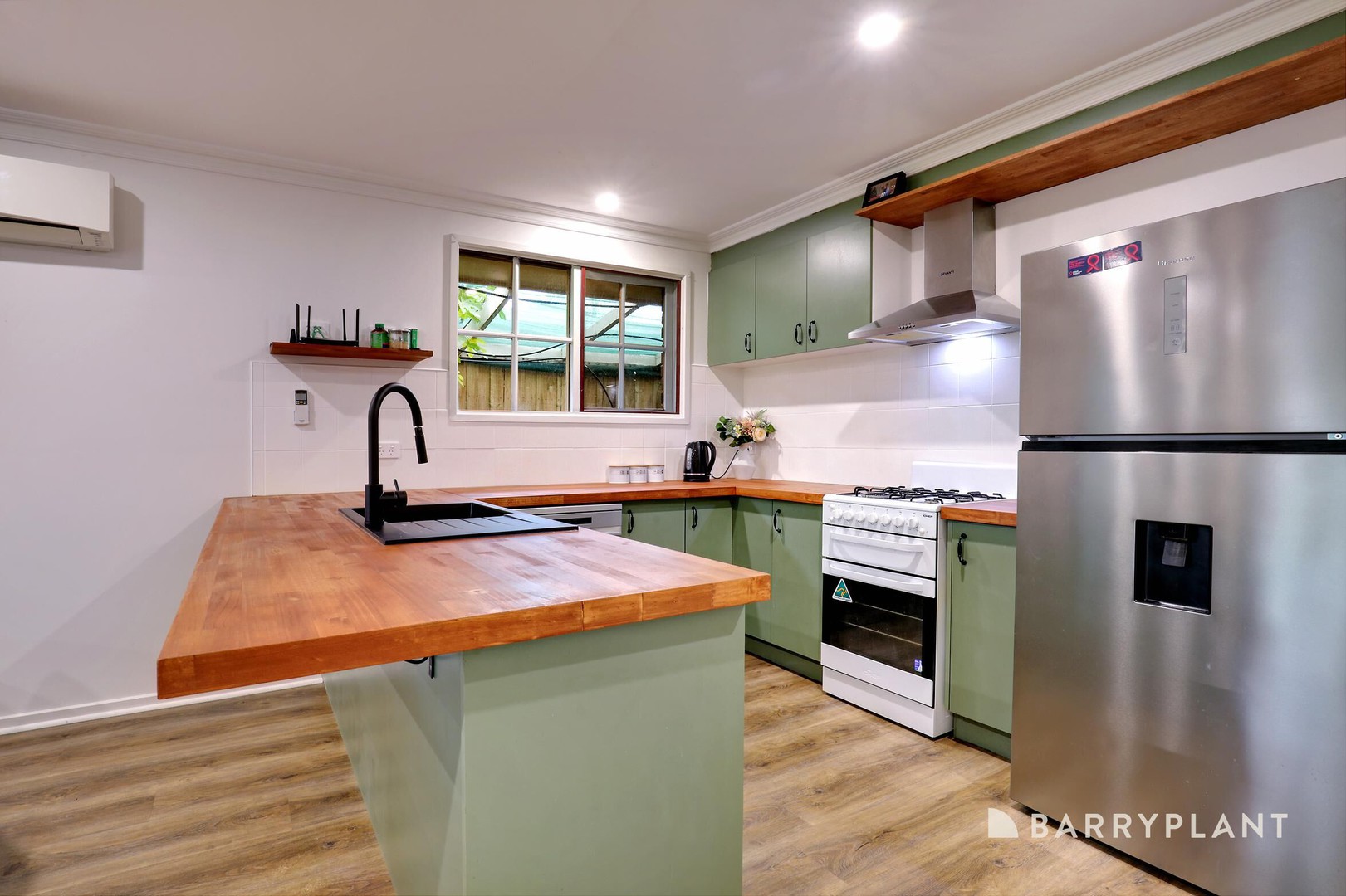 5 Hanley Court, Pakenham, VIC 3810, Pakenham - Thumbnail 4